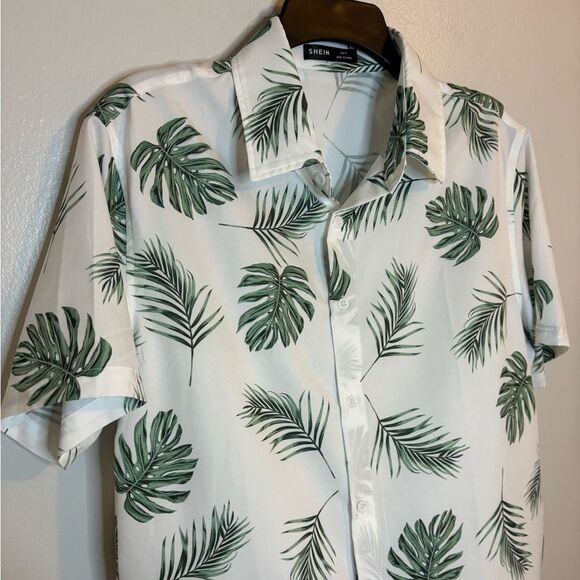 SHEIN Men’s White Palm Leaf Button Down Shirt Size Medium - Picture 3 of 6